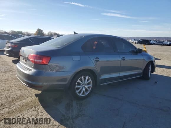 ✅ 2015 Volkswagen Jetta SE • VIN: 3VWD17AJ5FM287711 • Lot: 92914145. Listed on Copart with 151,594 mi. Free auction sales archive from the USA and detailed vehicle history report at DreamBid. Image 3.