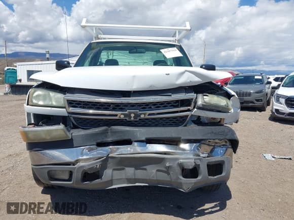 ✅ 2005 Chevrolet Silverado 2500HD Work Truck • VIN: 1GBHC24U55E285764 • Лот: 42167919. Опубликован ранее на IAAI с пробегом 113 960 миль. Бесплатный доступ к архиву аукционных продаж из США и подробный отчёт об истории автомобиля на DreamBid. Изображение 12.