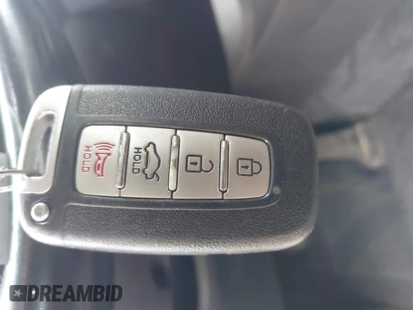 ✅ 2013 Hyundai Azera • VIN: KMHFH4JG7DA287466 • Лот: 43068958. Опубликован ранее на IAAI с пробегом 144 505 миль. Бесплатный доступ к архиву аукционных продаж из США и подробный отчёт об истории автомобиля на DreamBid. Изображение 11.