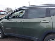 ✅ 2020 Jeep Compass Limited • VIN: 3C4NJDCBXLT123657 • Lot: 42004527. Wystawiony na IAAI z przebiegiem 99 669 mil. Bezpłatny archiwum sprzedaży aukcyjnych z USA i szczegółowy raport historii pojazdu na DreamBid. Zdjęcie 14.