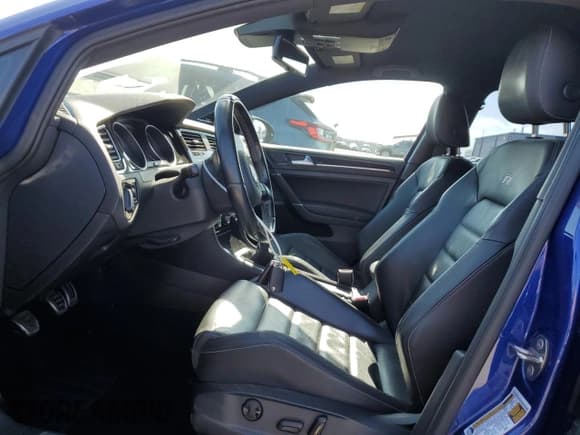 ✅ 2016 Volkswagen Golf R • VIN: WVWUF7AU7GW284485 • Лот: 54009055. Опубликован ранее на Copart с пробегом 116 146 миль. Бесплатный доступ к архиву аукционных продаж из США и подробный отчёт об истории автомобиля на DreamBid. Изображение 7.