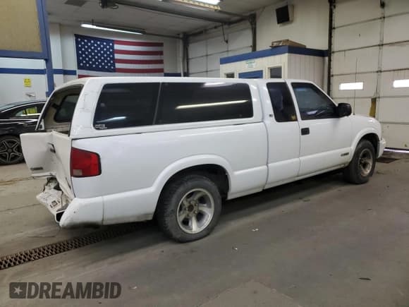 ✅ 1997 Chevrolet S-10 LS • VIN: 1GCCS19X4V8185109 • Лот: 84201994. Опубликован ранее на Copart с пробегом 168 485 миль. Бесплатный доступ к архиву аукционных продаж из США и подробный отчёт об истории автомобиля на DreamBid. Изображение 3.