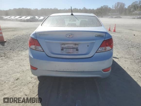 2014 Hyundai Accent GLS z VIN KMHCT4AE9EU645750, wystawiony jako Copart lot #82669975 z przebiegiem 209 682 mil mil oraz Czysty tytuł • Clean title. Historia ofert i sprzedaży dostępna na DreamBid. Obrazek 6.