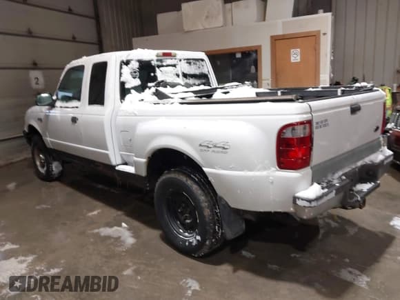 ✅ 2001 Ford Ranger XL Fleet • VIN: 1FTZR15E91PA91012 • Lot: 43787735. Listed on IAAI with 198,432 mi. Free auction sales archive from the USA and detailed vehicle history report at DreamBid. Image 3.