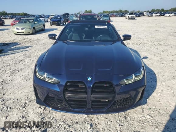 ✅ 2022 BMW M4 Competition xDrive • VIN: WBS33BA09NCK11548 • Lot: 68994695. Listed on Copart with 31,785 mi. Free auction sales archive from the USA and detailed vehicle history report at DreamBid. Image 5.