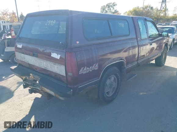 ✅ 1995 Chevrolet Silverado 1500 • VIN: 2GCEK19K0S1252347 • Lot: 43622998. Wystawiony na IAAI z przebiegiem 288 575 mil. Bezpłatny archiwum sprzedaży aukcyjnych z USA i szczegółowy raport historii pojazdu na DreamBid. Zdjęcie 4.