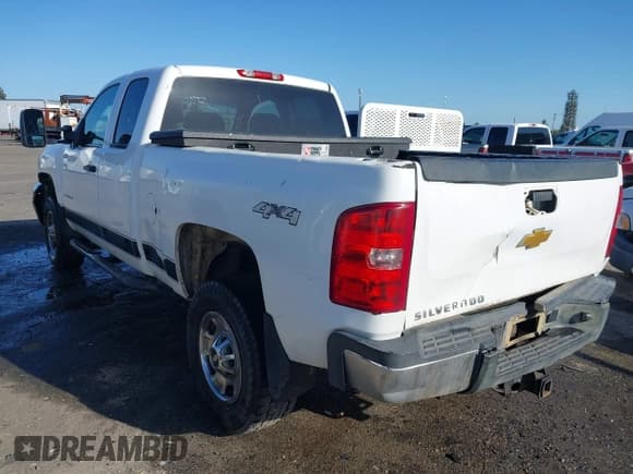✅ 2013 Chevrolet Silverado 2500HD Work Truck • VIN: 1GC2KVCGXDZ403672 • Lot: 41944179. Listed on IAAI with 232,436 mi. Free auction sales archive from the USA and detailed vehicle history report at DreamBid. Image 3.