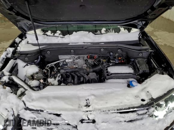 ✅ 2018 Volkswagen Atlas SEL Premium • VIN: 1V2NR2CA7JC584116 • Lot: 94648405. Listed on Copart with 145,306 mi. Free auction sales archive from the USA and detailed vehicle history report at DreamBid. Image 12.