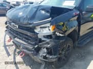 ✅ 2022 Chevrolet Silverado 1500 LT Trail Boss • VIN: 3GCUDFEDXNG683090 • Lot: 42410056. Wystawiony na IAAI z przebiegiem 62 524 mil. Bezpłatny archiwum sprzedaży aukcyjnych z USA i szczegółowy raport historii pojazdu na DreamBid. Zdjęcie 17.