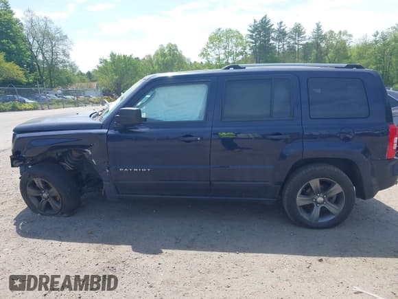✅ 2016 Jeep Patriot High Altitude • VIN: 1C4NJRFB3GD745215 • Lot: 42199815. Listed on IAAI with 90,380 mi. Free auction sales archive from the USA and detailed vehicle history report at DreamBid. Image 14.