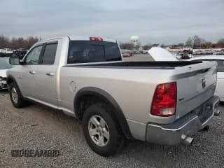 ✅ 2010 Dodge 1500 ST • VIN: 1D7RV1GP8AS256383 • Лот: 80847134. Опубликован ранее на Copart с пробегом 341 254 миль. Бесплатный доступ к архиву аукционных продаж из США и подробный отчёт об истории автомобиля на DreamBid. Изображение 2.