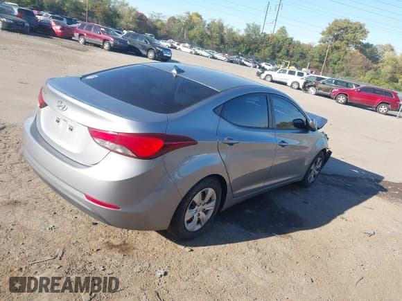 ✅ 2016 Hyundai Elantra SE • VIN: KMHDH4AE6GU484508 • Lot: 43503413. Listed on IAAI with 102,817 mi. Free auction sales archive from the USA and detailed vehicle history report at DreamBid. Image 4.