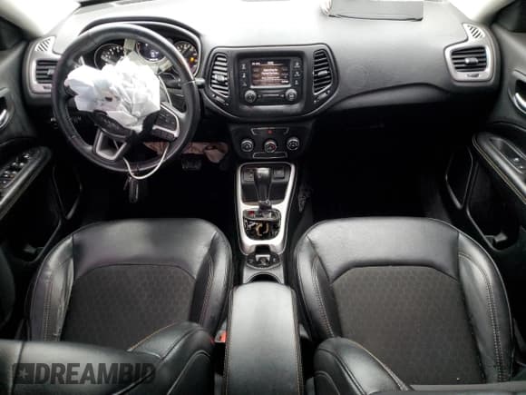 ✅ 2018 Jeep Compass Latitude • VIN: 3C4NJCBB5JT469334 • Lot: 93281495. Listed on Copart with 114,456 mi. Free auction sales archive from the USA and detailed vehicle history report at DreamBid. Image 8.