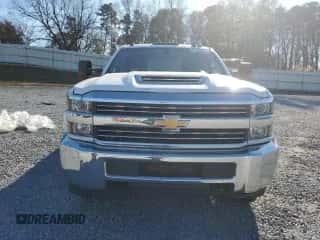 2017 Chevrolet Silverado 3500HD Work Truck с VIN 1GC4KYCY7HF141670, выставлен на аукционе Copart как лот 82286874 с пробегом 202 697 миль миль и Списание • Salvage title. История ставок и продаж доступна на DreamBid. Изображение 5.