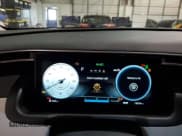 ✅ 2022 Hyundai Tucson SEL • VIN: 5NMJFCAE8NH006327 • Lot: 38689453. Wystawiony na Copart z przebiegiem 13 414 mil. Bezpłatny archiwum sprzedaży aukcyjnych z USA i szczegółowy raport historii pojazdu na DreamBid. Zdjęcie 9.