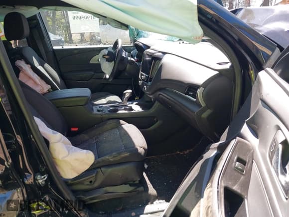 ✅ 2023 Chevrolet Traverse LT Cloth • VIN: 1GNERGKW9PJ234851 • Лот: 41905090. Опубликован ранее на IAAI с пробегом Не указан. Бесплатный доступ к архиву аукционных продаж из США и подробный отчёт об истории автомобиля на DreamBid. Изображение 5.