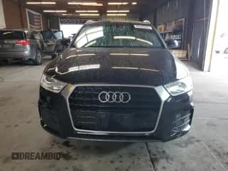 ✅ 2017 Audi Q3 Premium • VIN: WA1BCCFS4HR012583 • Lot: 93299055. Wystawiony na Copart z przebiegiem 137 932 mil. Bezpłatny archiwum sprzedaży aukcyjnych z USA i szczegółowy raport historii pojazdu na DreamBid. Zdjęcie 5.