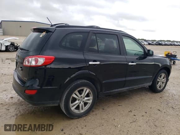 ✅ 2012 Hyundai Santa Fe Limited • VIN: 5XYZK4AG6CG110778 • Lot: 69934314. Listed on Copart with 172,850 mi. Free auction sales archive from the USA and detailed vehicle history report at DreamBid. Image 3.