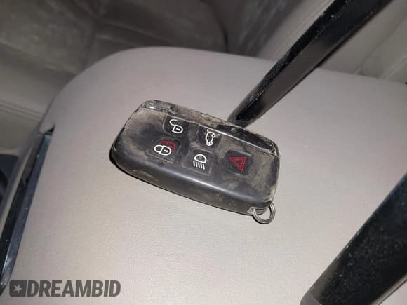 ✅ 2015 Land Rover LR4 HSE • VIN: SALAG2V68FA750668 • Lot: 41874827. Listed on IAAI with 125,285 mi. Free auction sales archive from the USA and detailed vehicle history report at DreamBid. Image 11.