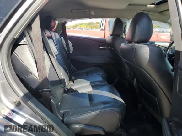 ✅ 2013 Lexus RX 450h • VIN: JTJBC1BA9D2441998 • Lot: 82189345. Wystawiony na Copart z przebiegiem 142 998 mil. Bezpłatny archiwum sprzedaży aukcyjnych z USA i szczegółowy raport historii pojazdu na DreamBid. Zdjęcie 11.