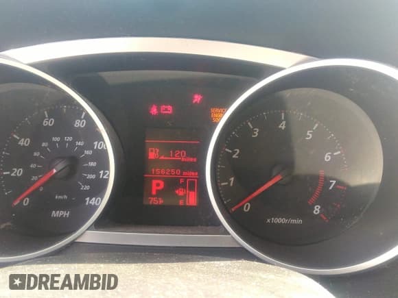 ✅ 2010 Mitsubishi Outlander ES • VIN: JA4AT2AW5AZ004367 • Lot: 42473635. Listed on IAAI with 156,250 mi. Free auction sales archive from the USA and detailed vehicle history report at DreamBid. Image 7.