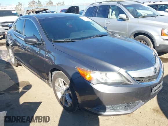 ✅ 2013 Acura ILX • VIN: 19VDE1F36DE007180 • Lot: 43653539. Wystawiony na IAAI z przebiegiem 99 080 mil. Bezpłatny archiwum sprzedaży aukcyjnych z USA i szczegółowy raport historii pojazdu na DreamBid. Zdjęcie 1.