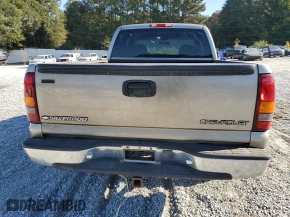 ✅ 1999 Chevrolet Silverado 1500 LS • VIN: 2GCEC19V8X1129832 • Лот: 82515275. Опубликован ранее на Copart с пробегом 186 064 миль. Бесплатный доступ к архиву аукционных продаж из США и подробный отчёт об истории автомобиля на DreamBid. Изображение 6.