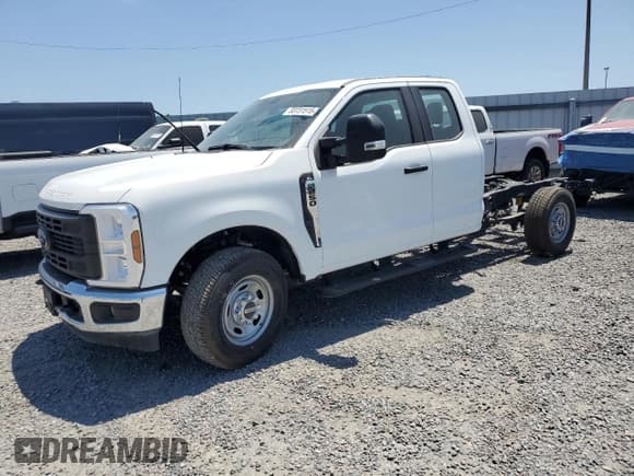 ✅ 2024 Ford F-250 • VIN: 1FD7X2AA6RED37006 • Лот: 53731515. Опубликован ранее на Copart с пробегом Не указан. Бесплатный доступ к архиву аукционных продаж из США и подробный отчёт об истории автомобиля на DreamBid. Изображение 1.