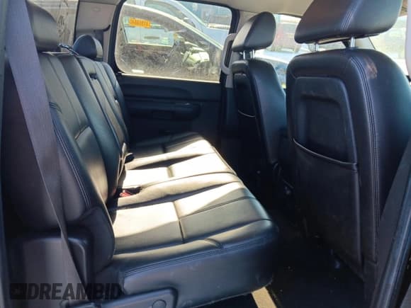 ✅ 2009 GMC Sierra 1500 • VIN: 3GTFK23YX9G238870 • Lot: 50381115. Wystawiony na Copart z przebiegiem Nie podano. Bezpłatny archiwum sprzedaży aukcyjnych z USA i szczegółowy raport historii pojazdu na DreamBid. Zdjęcie 10.