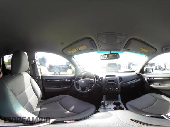 ✅ 2013 Kia Sorento LX • VIN: 5XYKTDA20DG397748 • Lot: 43802514. Listed on IAAI with 144,489 mi. Free auction sales archive from the USA and detailed vehicle history report at DreamBid. Image 18.