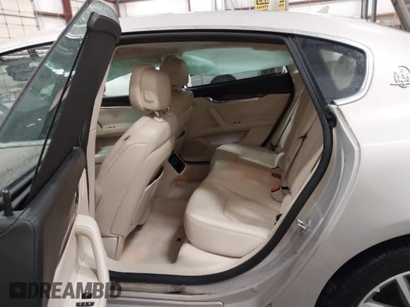 ✅ 2015 Maserati Quattroporte S Q4 • VIN: ZAM56RRA9F1131009 • Лот: 41632708. Опубликован ранее на IAAI с пробегом 83 020 миль. Бесплатный доступ к архиву аукционных продаж из США и подробный отчёт об истории автомобиля на DreamBid. Изображение 8.