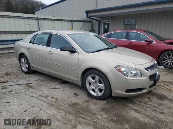 ✅ 2010 Chevrolet Malibu 1LS • VIN: 1G1ZB5EB2AF152166 • Lot: 82626964. Listed on Copart with 101,846 mi. Free auction sales archive from the USA and detailed vehicle history report at DreamBid. Image 4.