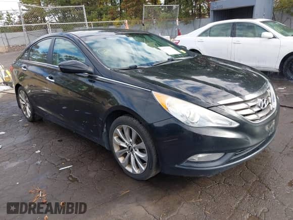 ✅ 2013 Hyundai Sonata SE • VIN: 5NPEC4AC9DH580077 • Лот: 43513976. Размещён на IAAI с пробегом 169 187 миль миль. Получите бесплатный доступ к архиву аукционных продаж из США и посмотрите подробный отчёт об истории автомобиля на DreamBid. Изображение 1.
