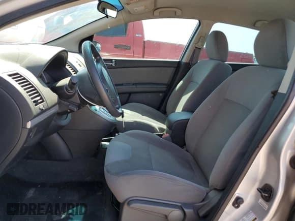 ✅ 2012 Nissan Sentra S • VIN: 3N1AB6AP5CL725519 • Lot: 58687335. Wystawiony na Copart z przebiegiem 119 496 mil. Bezpłatny archiwum sprzedaży aukcyjnych z USA i szczegółowy raport historii pojazdu na DreamBid. Zdjęcie 7.