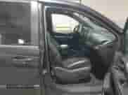 2016 Dodge Grand Caravan R/T z VIN 2C4RDGEG4GR370720, wystawiony jako IAAI lot #43577753 z przebiegiem 195 298 mil mil oraz . Historia ofert i sprzedaży dostępna na DreamBid. Obrazek 5.