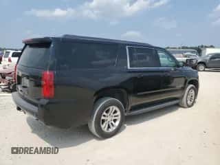 2019 Chevrolet Suburban LT z VIN 1GNSCHKC6KR116993, wystawiony jako Copart lot #68694234 z przebiegiem 273 472 mil mil oraz Czysty tytuł • Clean title. Historia ofert i sprzedaży dostępna na DreamBid. Obrazek 3.