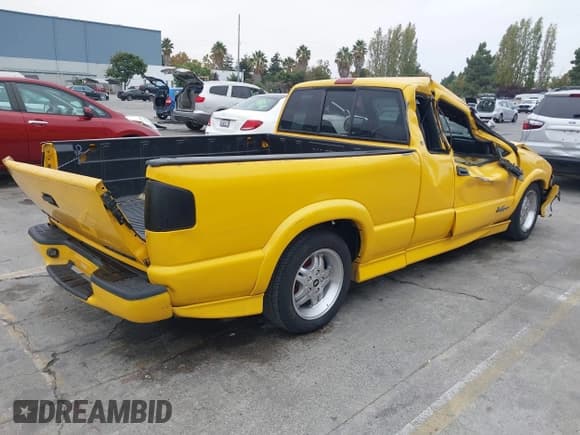 ✅ 2003 Chevrolet S-10 LS • VIN: 1GCCS19X138195836 • Лот: 43513195. Опубликован ранее на IAAI с пробегом 179 416 миль. Бесплатный доступ к архиву аукционных продаж из США и подробный отчёт об истории автомобиля на DreamBid. Изображение 4.