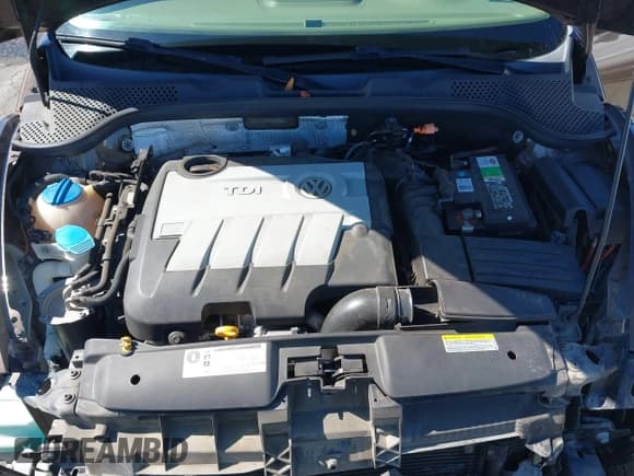 ✅ 2014 Volkswagen Beetle 2.0L TDI w/Sun/Sound/Nav • VIN: 3VWJL7AT1EM617082 • Лот: 43442124. Опубликован ранее на IAAI с пробегом 110 037 миль. Бесплатный доступ к архиву аукционных продаж из США и подробный отчёт об истории автомобиля на DreamBid. Изображение 10.