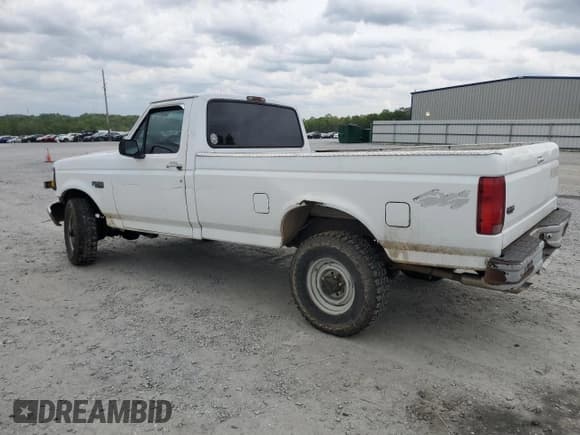 ✅ 1994 Ford F-250 • VIN: 1FTHF26HXRNA37728 • Lot: 52333545. Listed on Copart with 204,609 mi. Free auction sales archive from the USA and detailed vehicle history report at DreamBid. Image 2.