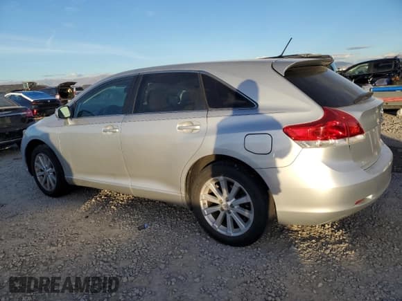 ✅ 2010 Toyota Venza • VIN: 4T3ZA3BB6AU021212 • Lot: 91699725. Listed on Copart with 105,313 mi. Free auction sales archive from the USA and detailed vehicle history report at DreamBid. Image 3.