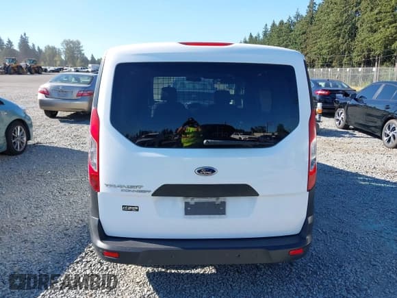 ✅ 2015 Ford Transit Connect XL • VIN: NM0LE7E70F1193201 • Lot: 42953784. Wystawiony na IAAI z przebiegiem 122 661 mil. Bezpłatny archiwum sprzedaży aukcyjnych z USA i szczegółowy raport historii pojazdu na DreamBid. Zdjęcie 16.
