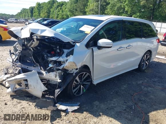 ✅ 2018 Honda Odyssey Elite • VIN: 5FNRL6H97JB084776 • Lot: 42200111. Listed on IAAI with Not provided. Free auction sales archive from the USA and detailed vehicle history report at DreamBid. Image 2.