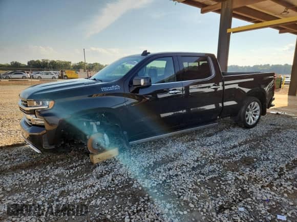 2020 Chevrolet Silverado 1500 High Country z VIN 1GCUYHET4LZ234878, wystawiony jako Copart lot #82046455 z przebiegiem 109 649 mil mil oraz Czysty tytuł • Clean title. Historia ofert i sprzedaży dostępna na DreamBid. Obrazek 1.