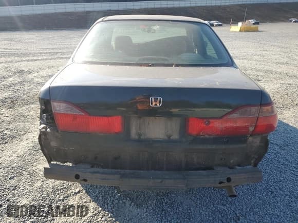✅ 1999 Honda Accord LX • VIN: 1HGCG5642XA123384 • Лот: 93649105. Опубликован ранее на Copart с пробегом 361 335 миль. Бесплатный доступ к архиву аукционных продаж из США и подробный отчёт об истории автомобиля на DreamBid. Изображение 6.