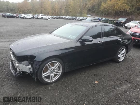 ✅ 2019 Mercedes-Benz E 300 • VIN: WDDZF4KB5KA586810 • Lot: 87202665. Listed on Copart with 73,546 mi. Free auction sales archive from the USA and detailed vehicle history report at DreamBid. Image 1.