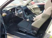 ✅ 2013 Hyundai Genesis Coupe Premium • VIN: KMHHT6KD8DU086651 • Lot: 46371815. Wystawiony na Copart z przebiegiem 92 089 mil. Bezpłatny archiwum sprzedaży aukcyjnych z USA i szczegółowy raport historii pojazdu na DreamBid. Zdjęcie 8.