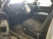 ✅ 2009 GMC Sierra 1500 • VIN: 1GTEK24C49Z239804 • Lot: 41466735. Wystawiony na Copart z przebiegiem 175 019 mil. Bezpłatny archiwum sprzedaży aukcyjnych z USA i szczegółowy raport historii pojazdu na DreamBid. Zdjęcie 8.