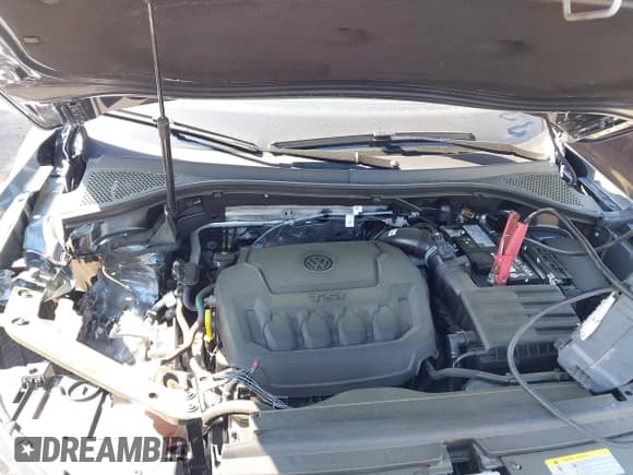 ✅ 2024 Volkswagen Tiguan SE R-Line Black • VIN: 3VVCB7AX2RM010794 • Lot: 41894596. Wystawiony na IAAI z przebiegiem 25 136 mil. Bezpłatny archiwum sprzedaży aukcyjnych z USA i szczegółowy raport historii pojazdu na DreamBid. Zdjęcie 10.