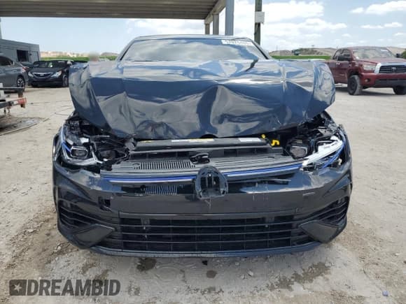 ✅ 2024 Volkswagen Golf R • VIN: WVWEB7CD7RW112652 • Lot: 57025405. Listed on Copart with 9,685 mi. Free auction sales archive from the USA and detailed vehicle history report at DreamBid. Image 5.