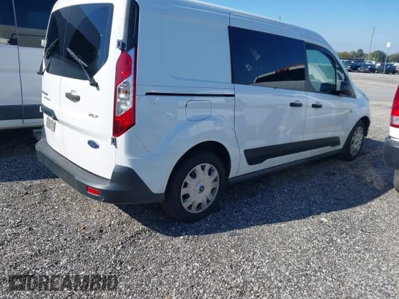 ✅ 2021 Ford Transit Connect XLT • VIN: NM0LS7F28M1500736 • Lot: 43285417. Wystawiony na IAAI z przebiegiem 147 102 mil. Bezpłatny archiwum sprzedaży aukcyjnych z USA i szczegółowy raport historii pojazdu na DreamBid. Zdjęcie 4.